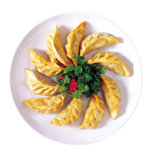 饺子 煎 面点 盘子 食物 美味